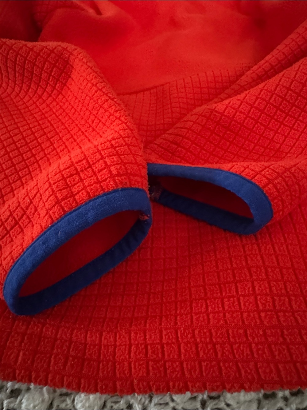 Lands' End Red Full-Zip Fleece with Blue Accents - Picture 5 of 6